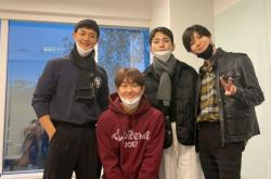 SHINEE即将回归 家族演唱会尾声公开预告