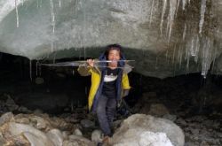 网红西藏冒险王跌落冰川死因成谜 超惊悚对话曝光