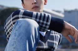 杨洋不忍化妆师遭酸化得难看死 罕见动怒呛粉丝