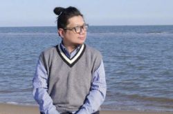 52岁导演程青松公开出柜 曾爆潜规则丑闻