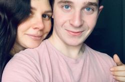 网红Marina Balmasheva和继子结婚 母子畸恋每晚调教