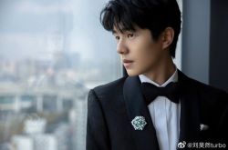 刘昊然超萌童年照曝光