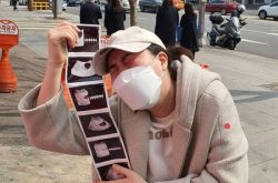 黄申英惊喜宣布怀孕三胞胎