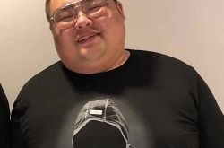 百万吃播主泡泡龙去世5天才公布 被逼拿命硬吃？