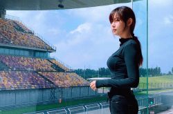 重机女神痞幼真实身材曝光 赘肉溢出来