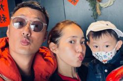 余文乐妻晒照盛世美颜 意外曝两宝萌样