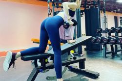 健身房目击奶茶妹妹 惊泄美臀曲线曝光