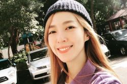 路嘉欣19岁旧照曝光 极短刺猬头深邃五官帅