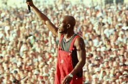 DMX吸毒过量昏迷一周后离世 终年50岁