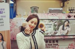 金泰希大学时代片段绝密曝光 纯素颜惊为天人