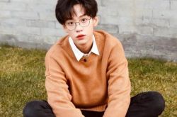 余景天因父母涉黄贩毒退赛 节目被勒令暂停录制