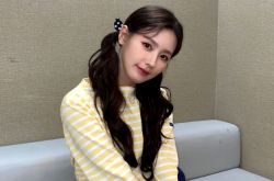 (G)I-DLE主唱美延旧照曝光 戴眼镜颜值崩盘