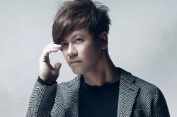 李圣杰惊曝上台第一次 害怕到手抖不停