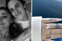 小天后爱莉安娜秘婚 亲友豪宅见证幸福时刻