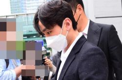 郑镒勋吸毒购大麻 涉毒多年被判入狱两年