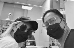 钱人豪宣布离婚10年妻 50岁对自己好一点