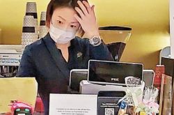 晶女郎梁敏仪近况曝光 转行卖蛋糕遇熟人尴尬避面