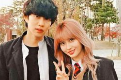 SJ希澈分手小13岁TWICE MOMO 公司证实1年半恋情告吹