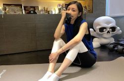 潘玮柏空姐妻辣秀真实身材 破除有喜谣言还没怀