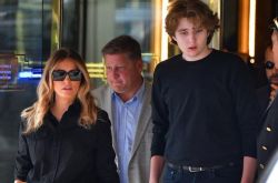 川普15岁小儿子身高飙涨突破200公分 名模妈直接矮一截