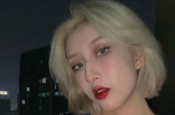 小熊燕和男友家暴 渣男掰开电梯扯发撞墙