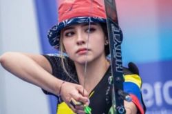 哥伦比亚射箭女神Valentina Acosta Giraldo爆红 3大绝美妆容曝光