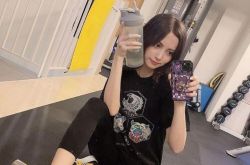 桃月梨子穿比基尼打篮球 好身边展露无遗