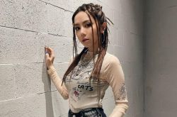 邓紫棋工作室惹怒粉丝 4张海报卖520吸血啊