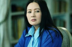 李丽珍重返大银幕 55岁演鬼片风韵犹存