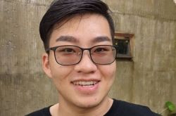 Joeman更衣室偷拍俩网美被抓 15秒影片外泄