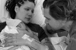 海尔希未婚生子 被嫌不够格当妈霸气回应