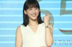 绫濑遥确诊新冠肺炎 呼吸困难现况曝光