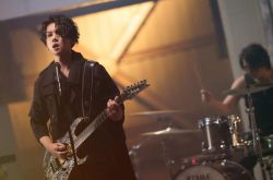 杨宇腾新单曲曝光 日本出道成为星野源师弟