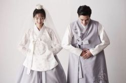 Click-B刘昊奭娶小7岁娇妻 改名Evan回归