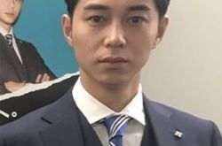 东出昌大擅自汇款惹怒杏 偷吃离婚却只愿给超低赡养费