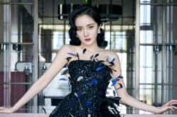 杨洋帮杨幂保管手机 暖男心境粉丝推爆了