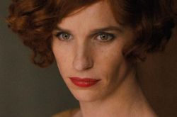 埃迪·雷德梅恩后悔丹麦女孩跨性别演出 