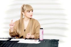 滨崎步脚伤近况曝光 钦点明日之星带出道