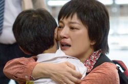 《亲爱的》原型儿子找到了 却再也回不去了