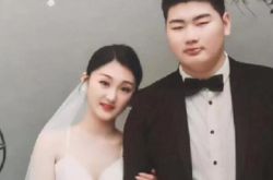 陈亚楠宣布离婚 靠公公成百万网红