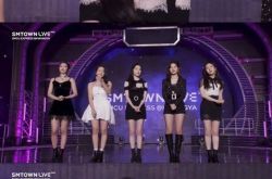 SM家族演唱会典礼 Red Velvet队长Irene暴瘦现身