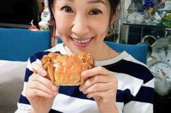 刘珊玲近况曝光 脑溢血3年妈妈精心照顾