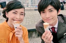 竹内结子三浦春马同框灿笑 遗作播出粉丝泪崩