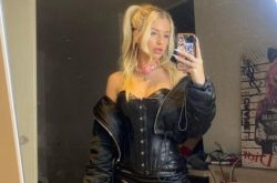 超模Kate Moss私密照 遭外流崩溃痛哭电话也爆了