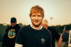 红发艾德自爆六年没用手机 我被它搞得不知所措