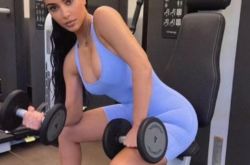 金卡戴珊P图吗？健身照背景歪了急曝真相