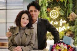 靳东挨轰杀青就跑路 不发工资爱吹牛