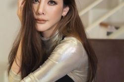 泰星Tangmo上厕所溺亡怎么回事 朋友目睹坠河证词曝光