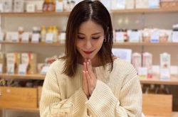 宫崎薰家庭背景介绍 爸爸吸毒成人生污点