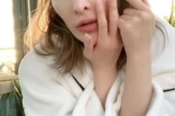 萧亚轩曝右脸伤疤像少一块肉 近照曝光有点吓人